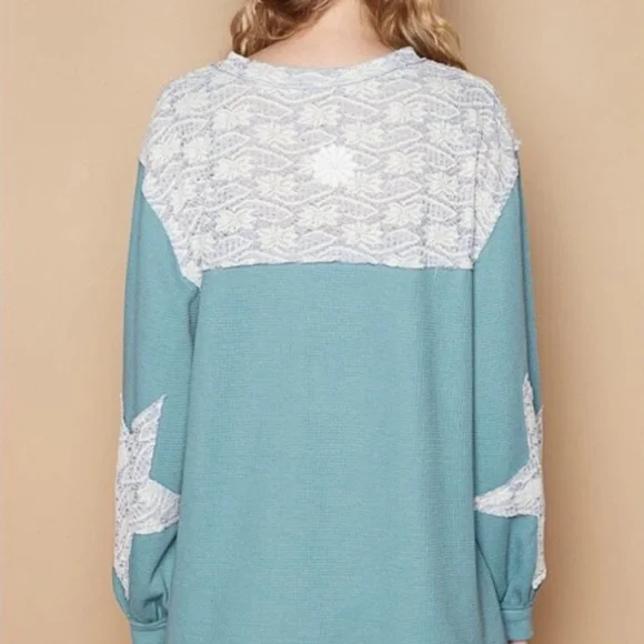 POL - Ballet Balcony Top - Picture 3 of 12